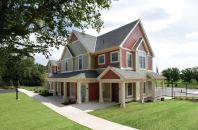 Located in Somerset County, one of the wealthiest communities in New Jersey and an area traditionally lacking affordable housing, Valley Brook Village is the area’s first housing community reserved entirely for homeless and at-risk Veterans.