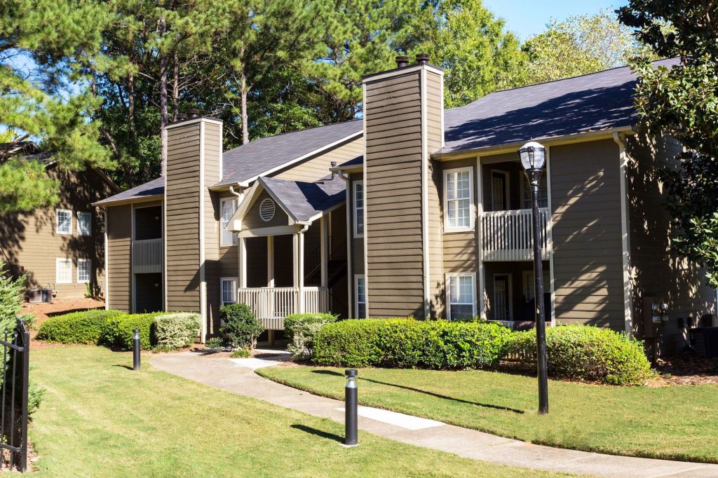Fields Waterford Point in Lithia Springs, Ga., will undergo a planned rebrand to 670 Thornton.