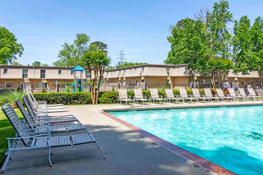 Laurel Pointe, comprised of 593 units, is centrally located in South Atlanta.