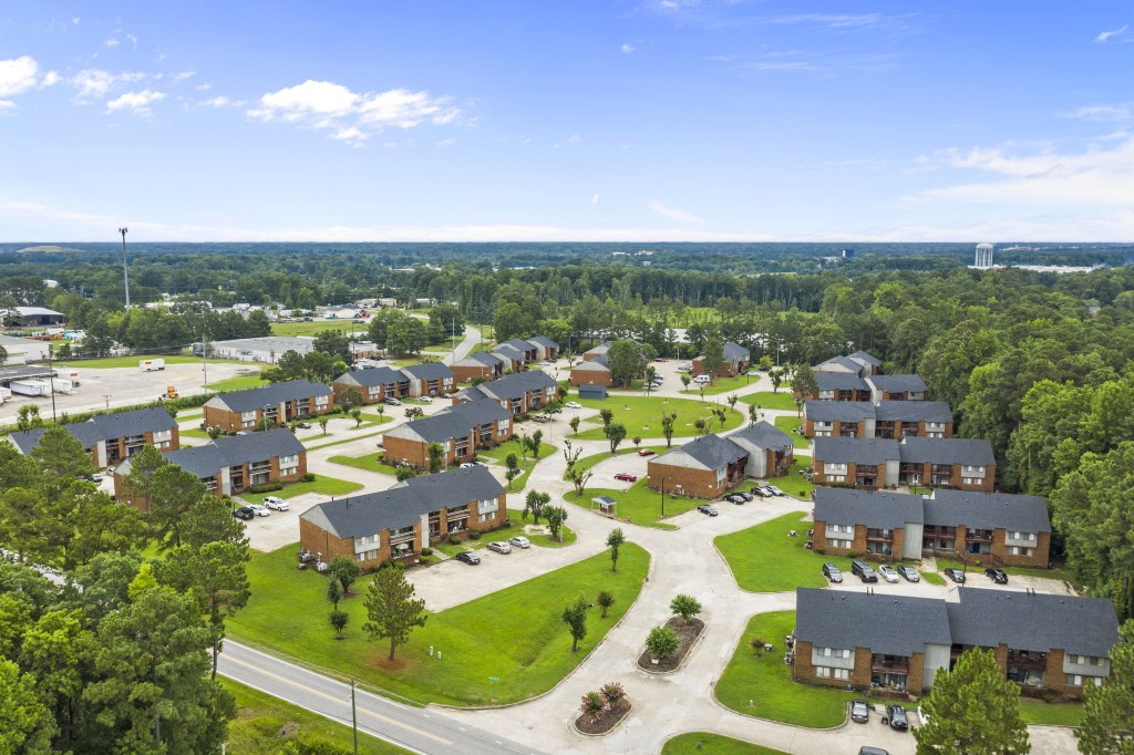 Jefferies Cove Apartments in Rocky Mount, North Carolina