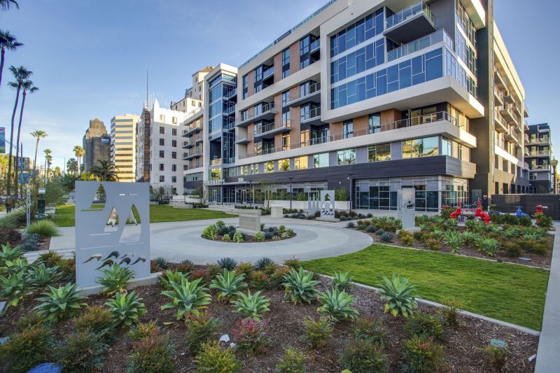 Waterford acquired the market-rate Oceanaire in Long Beach, California, converting it into middle-income housing.