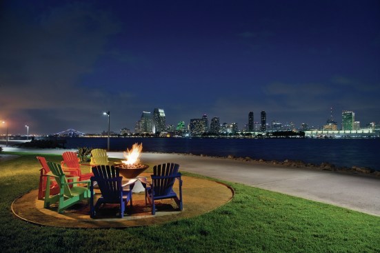 2016 MFE AwardsApartment Renovation: GrandBroadstone Coronado on the BayAlliance Residential