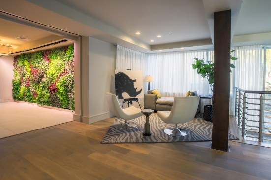 The Living Green Wall connects the building's lobby with the amenity spaces.&nbsp;