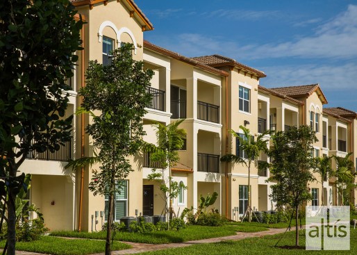 Private entries, as well as attached garages at many units, are among the features intended to&nbsp;make the three-story buildings at the Pembroke Pines development feel homier than traditional low-rise multifamily properties.&nbsp;
